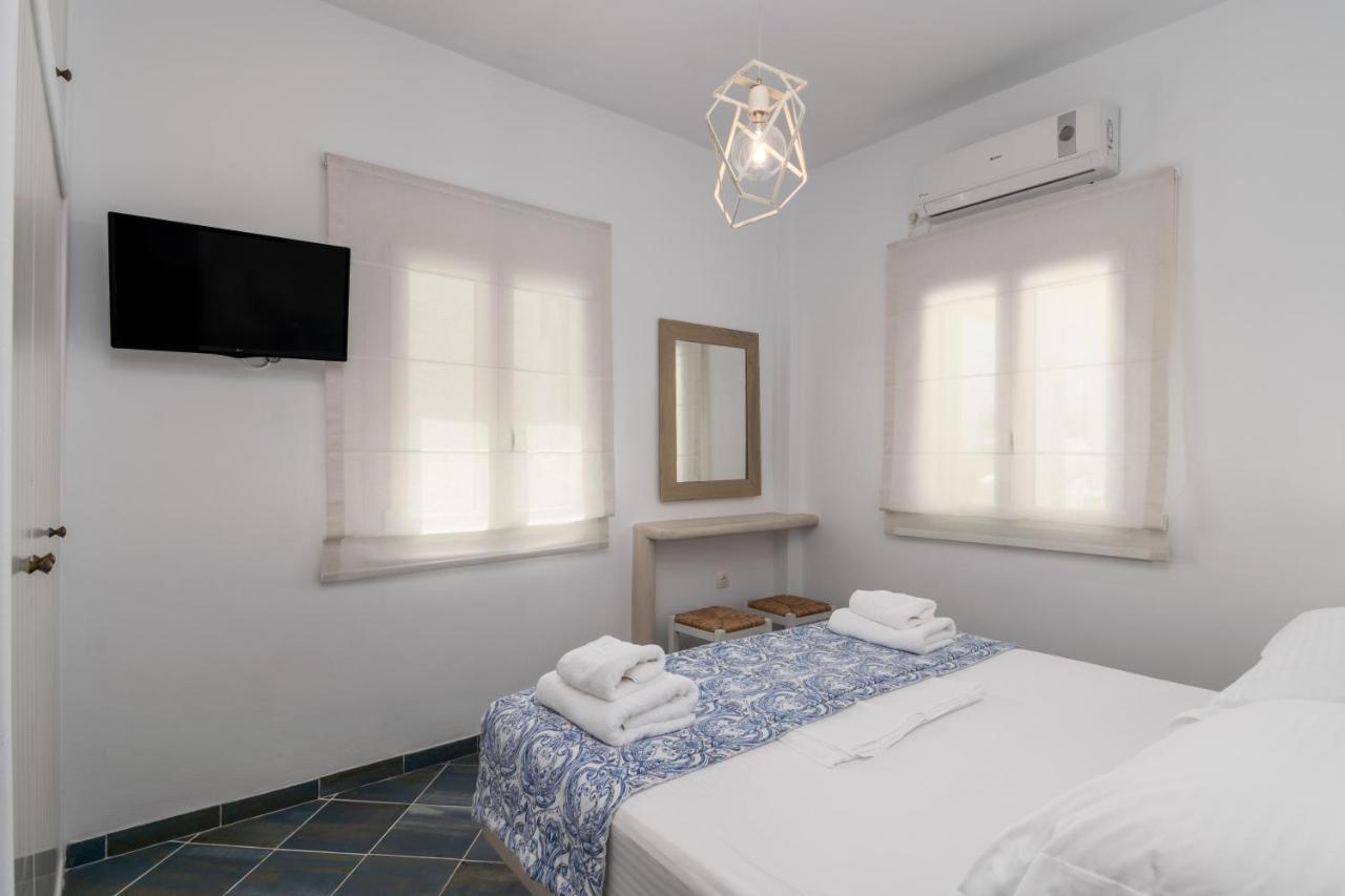 Michalakis Seaside Suites Pollonia Extérieur photo